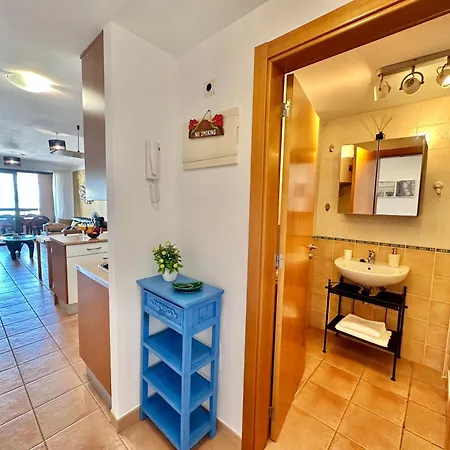 Black Rock Apartment *