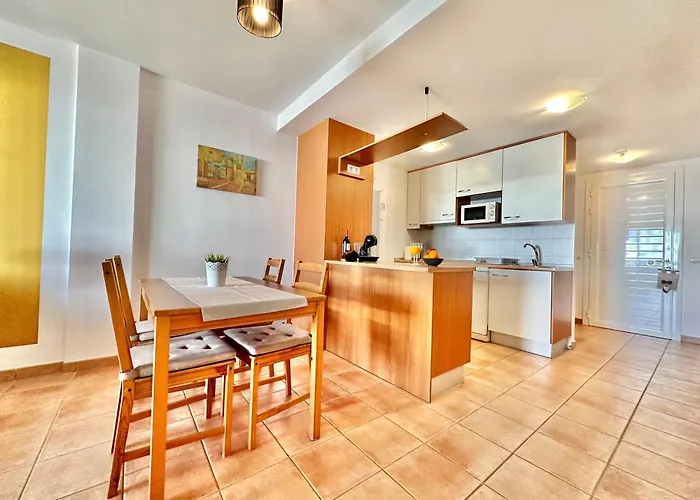 Black Rock Апартаменти *